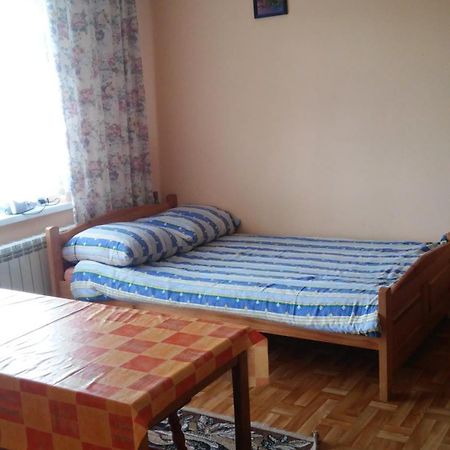 Vila Agroturystyka Maria Debska Sromowce Wyzne Exteriér fotografie